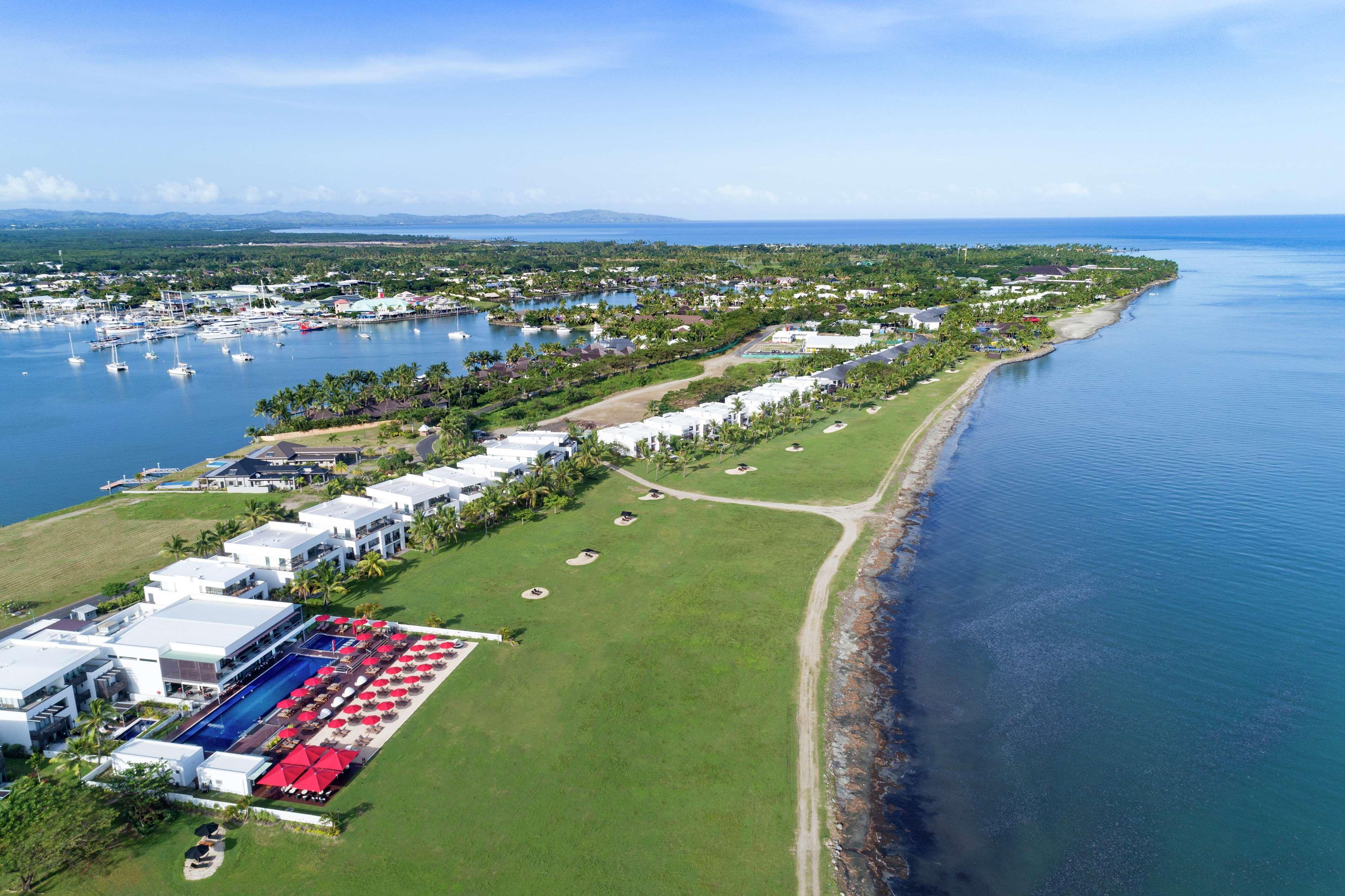 Hilton Fiji Beach Resort And Spa Denarau Island Exterior foto Aerial view of the resort