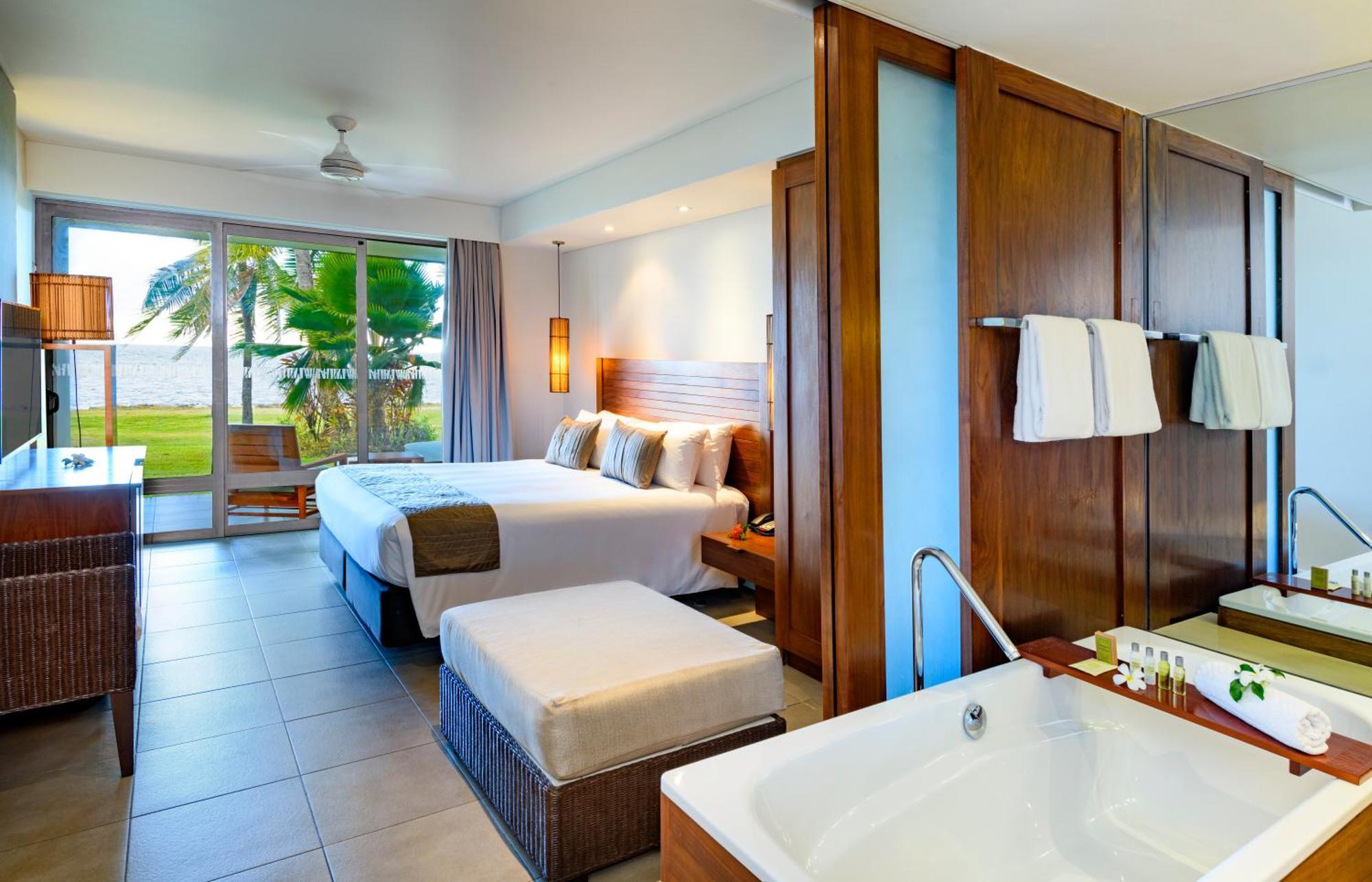 Hilton Fiji Beach Resort And Spa Denarau Island Exterior foto Deluxe Ocean View Room